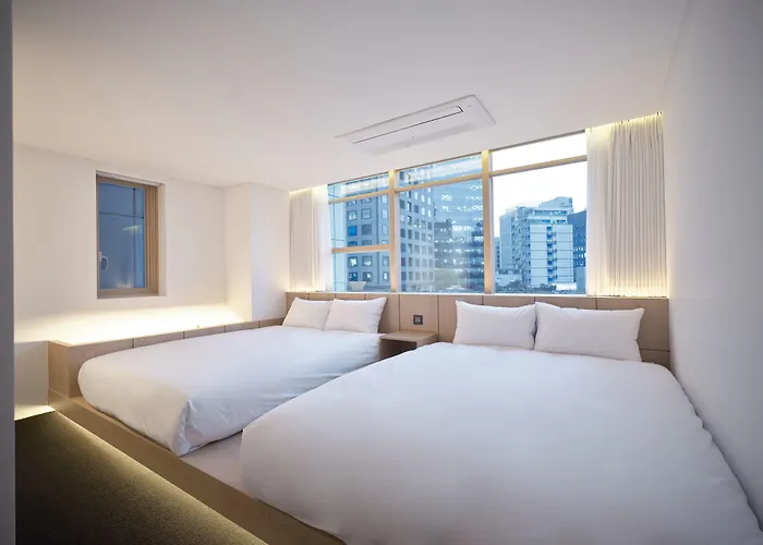 Uh Deoksugung Hotel